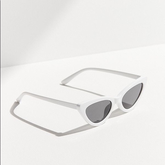 Wild Child Cat-Eye Sunglasses - Picture 3 of 4